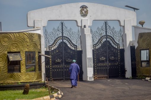 BREAKING: Fusengbuwa ruling house rolls out traditional ‘Gbedu’ for selection of new Awujale
